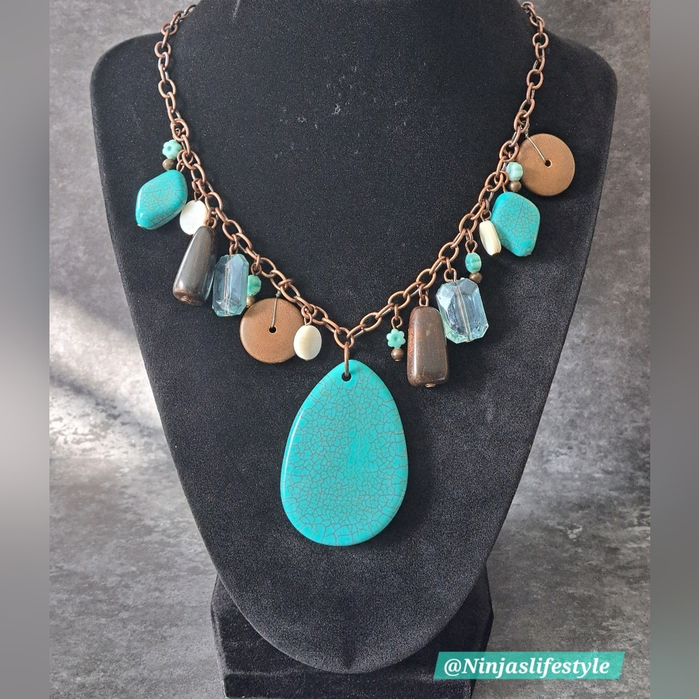 Beautiful Turquoise and Bronze Necklace